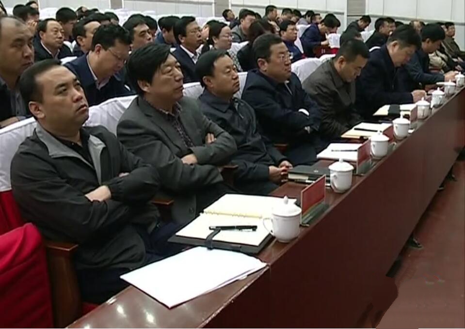 組織收聽脫貧攻堅2.jpg