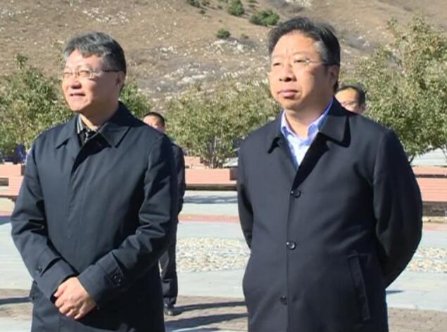 秦皇島市撫寧區(qū)考察團(tuán)來我縣考察田園綜合體項(xiàng)目.jpg