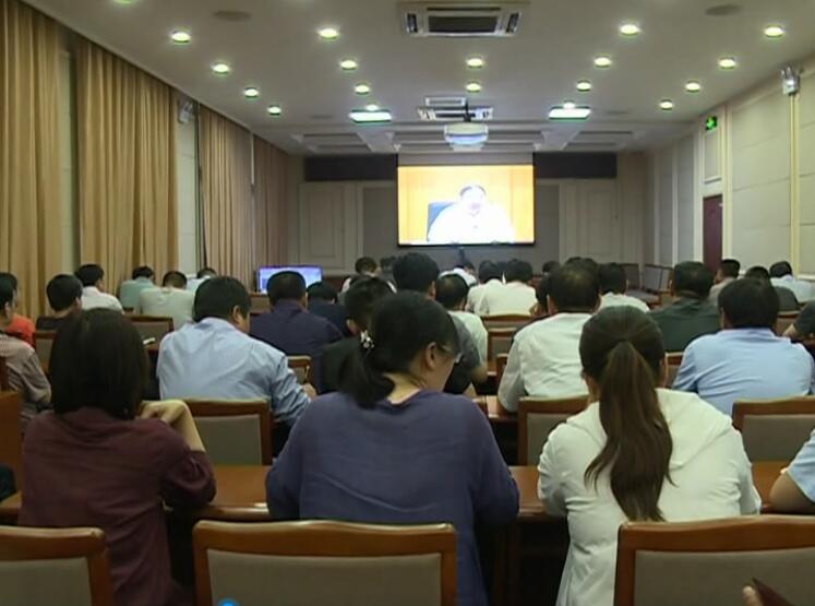我縣收聽收看全國醫(yī)改工作會議.jpg